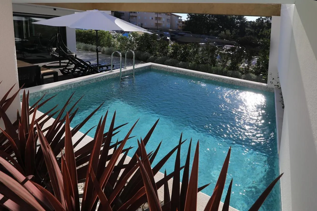 Neptunia - 4 Bedroom Villa Medulin 0*,  Croatia